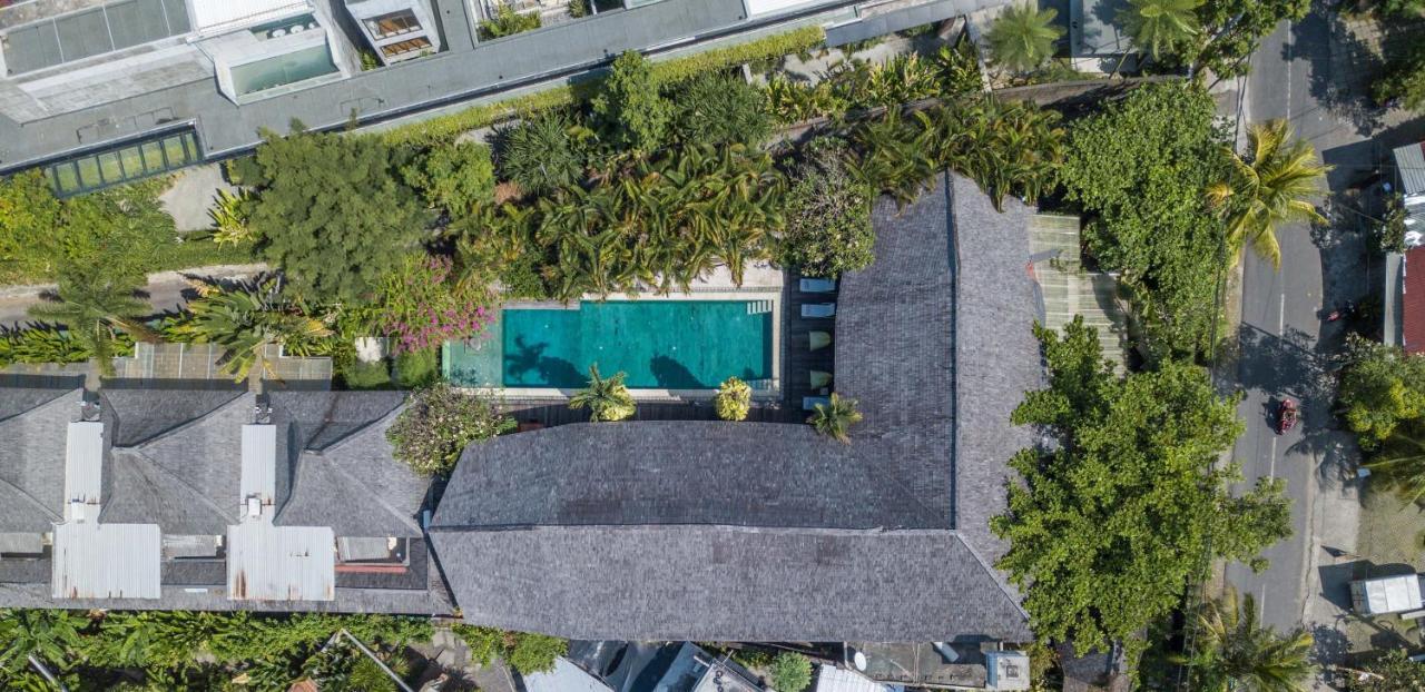 Lautan Kupu - Kupu Villas Кута Екстериор снимка